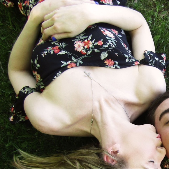 Off the shoulder fashion nova dress - Picture 6 of 6